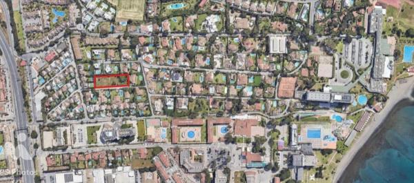 Terreno en calle de la Codorniz