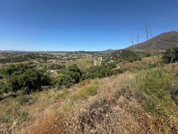 Terreno en calle Monterroso