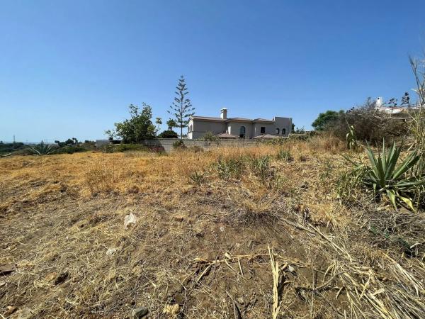 Terreno en calle del Pinsapo, 36