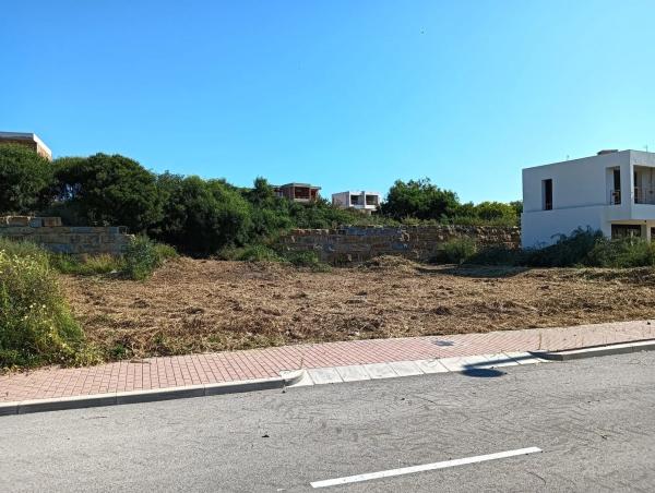 Terreno en calle Periana, 56