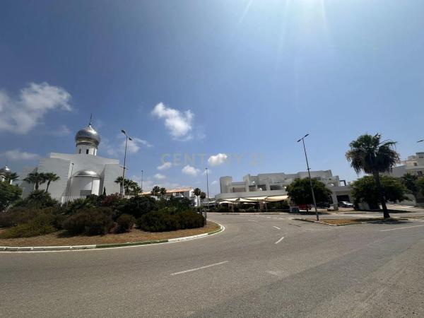 Terreno en calle los Almendros, 23