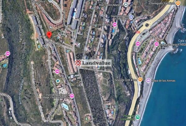 Terreno en avenida Sierra Morena s/n