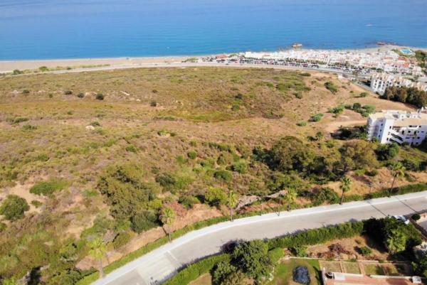 Terreno en calle Tubalitas