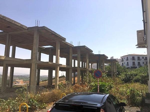 Terreno en calle Cruces