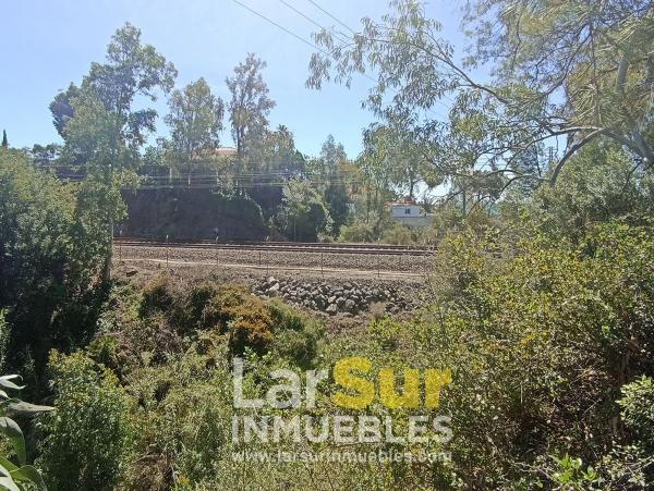 Terreno en calle Torcal, 30