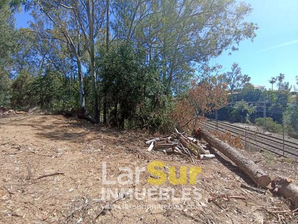 Terreno en calle Torcal, 30