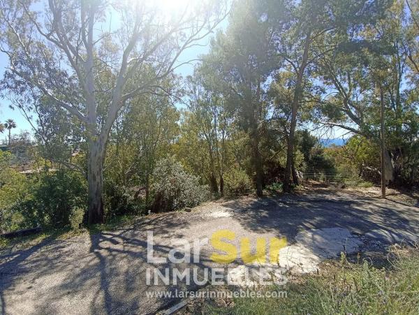 Terreno en calle Torcal, 30