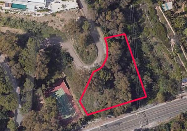 Terreno en calle Torcal, 30