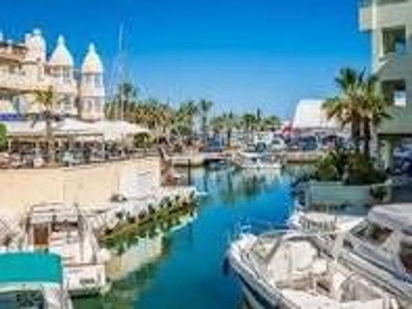 Terreno en calle Velarde