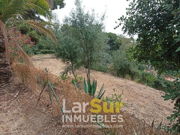 Terreno en calle Torcal, 7 b