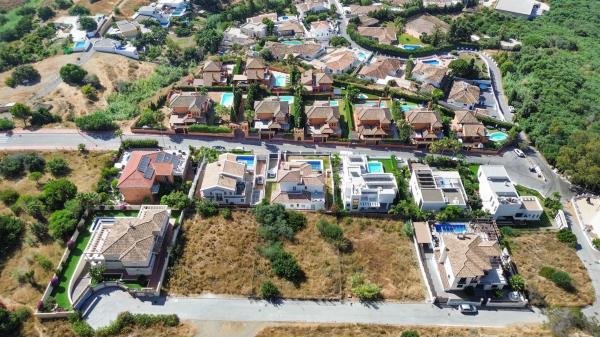 Terreno en calle Afelandra, 10