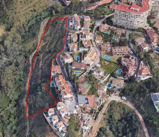 Terreno en calle Vencejo