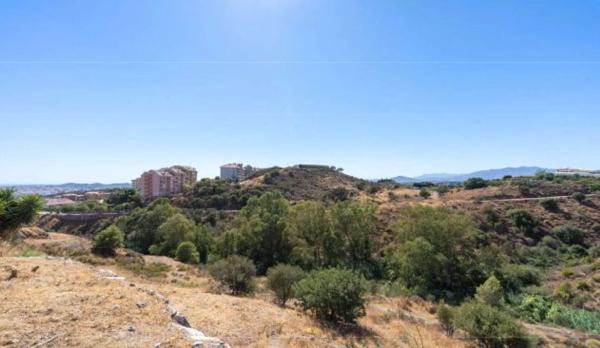 Terreno en calle Vencejo