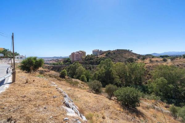 Terreno en calle Vencejo