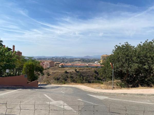 Terreno en calle Amapolas