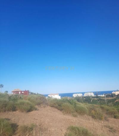 Terreno en calle Jineta