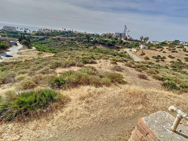 Terreno en calle Jineta