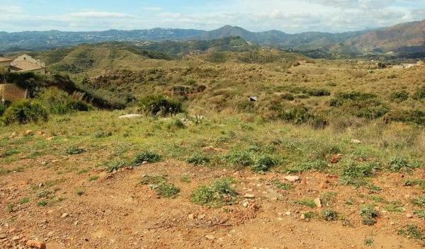 Terreno en calle Mijas del Faro