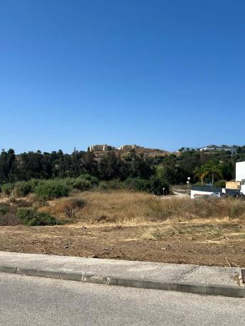 Terreno en Urbanizacion Jardines del Aguila
