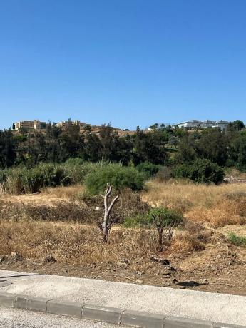 Terreno en Urbanizacion Jardines del Aguila