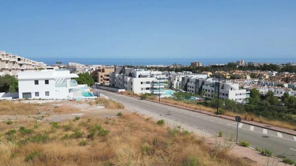 Terreno en calle Sierra de Baza