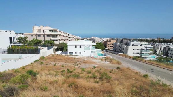 Terreno en calle Sierra de Baza