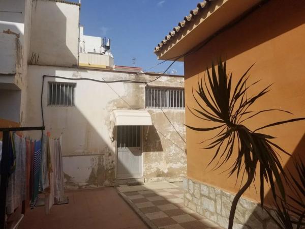 Terreno en calle Gladiolos