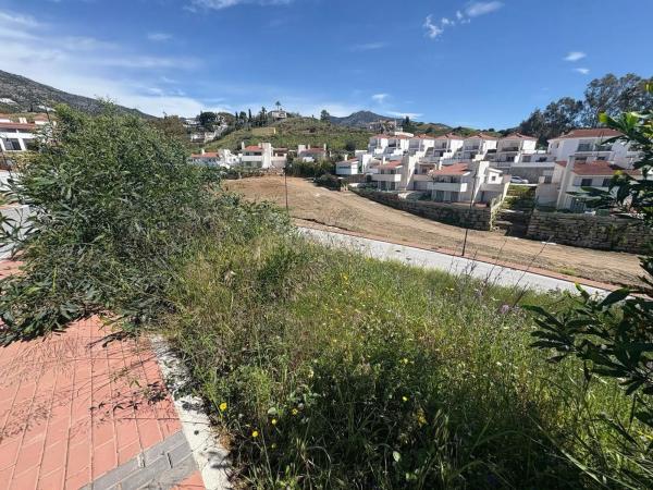 Terreno en Urbanización Doña Pilar