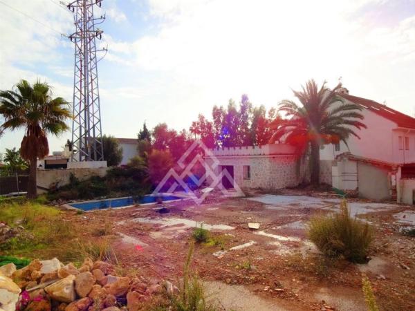 Terreno en calle Olivo de Calypso, 40 -148