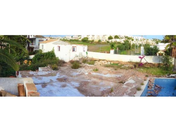 Terreno en calle Olivo de Calypso, 40 -148