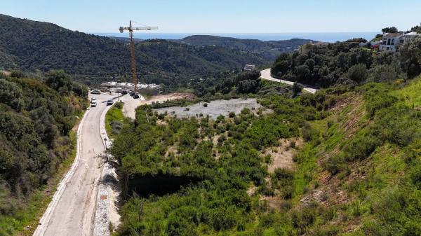 Terreno en alto Urbanizacion Montemayor, 31