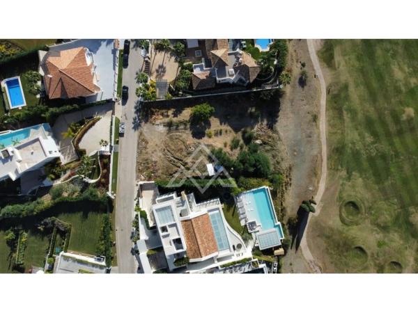 Terreno en calle Gene Kelly, 5 -8