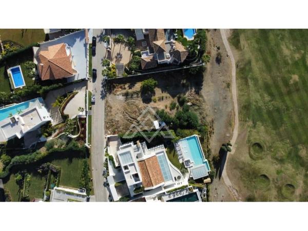 Terreno en calle Gene Kelly, 5 -8