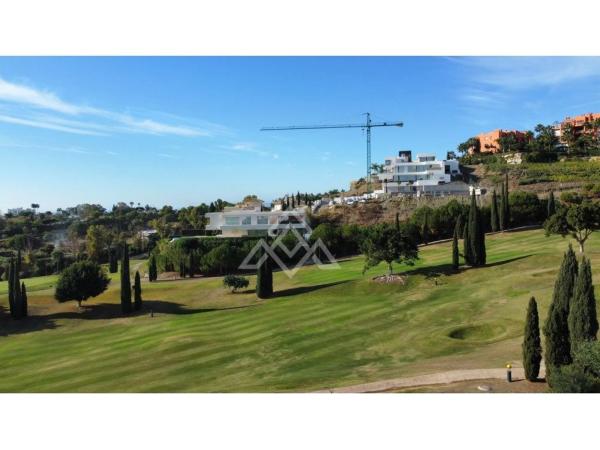 Terreno en calle Gene Kelly, 5 -8