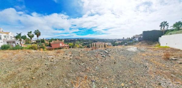 Terreno en calle Muñiz s/n