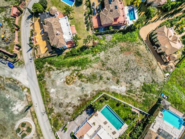 Terreno en calle Muñiz s/n