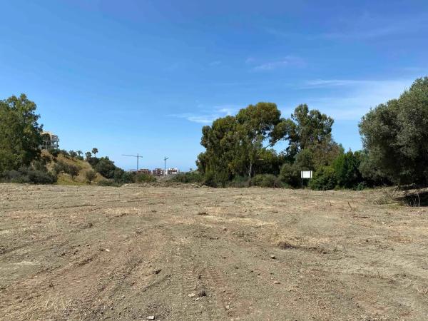 Terreno en calle Benahavis