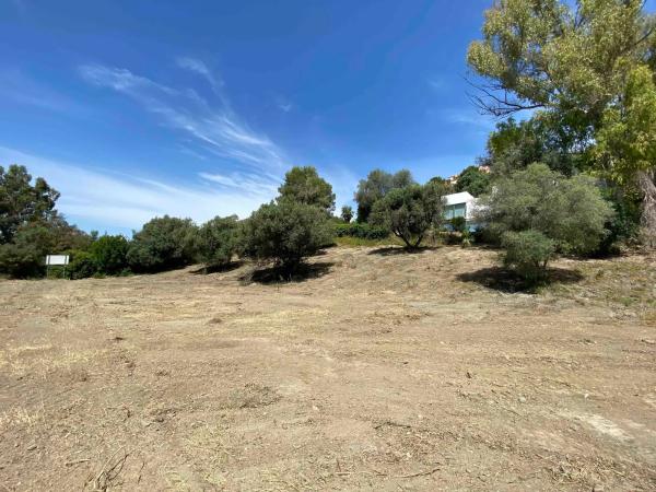 Terreno en calle Benahavis