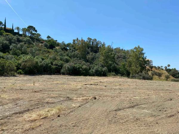 Terreno en calle Benahavis