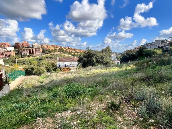 Terreno en calle Trebol