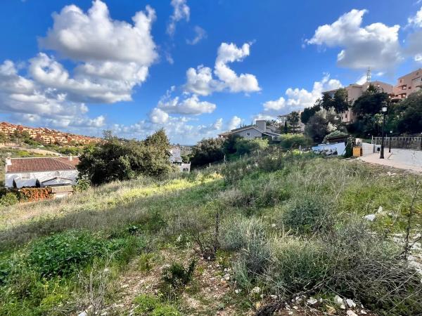Terreno en calle Trebol