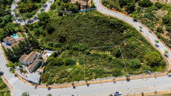 Terreno en avenida de las Cumbres