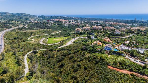 Terreno en avenida de las Cumbres, 75