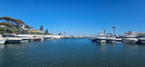 Terreno en Barrio Cabopino-Artola