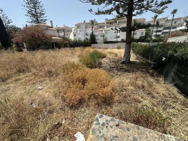 Terreno en calle Tenerife, 2