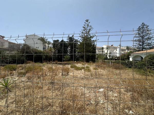 Terreno en calle Tenerife, 2