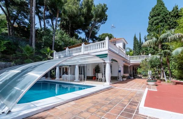 Terreno en calle Jacinto Benavente