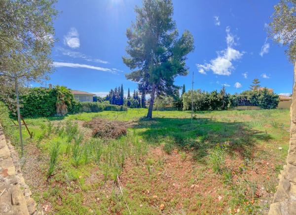 Terreno en calle Bobadilla