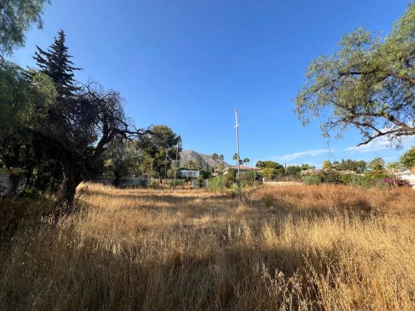 Terreno en calle Bobadilla