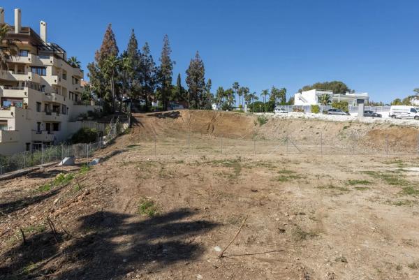 Terreno en Barrio Lomas de Marbella Club